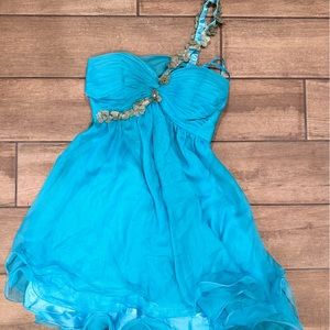 La Femme Prom Dress size 4